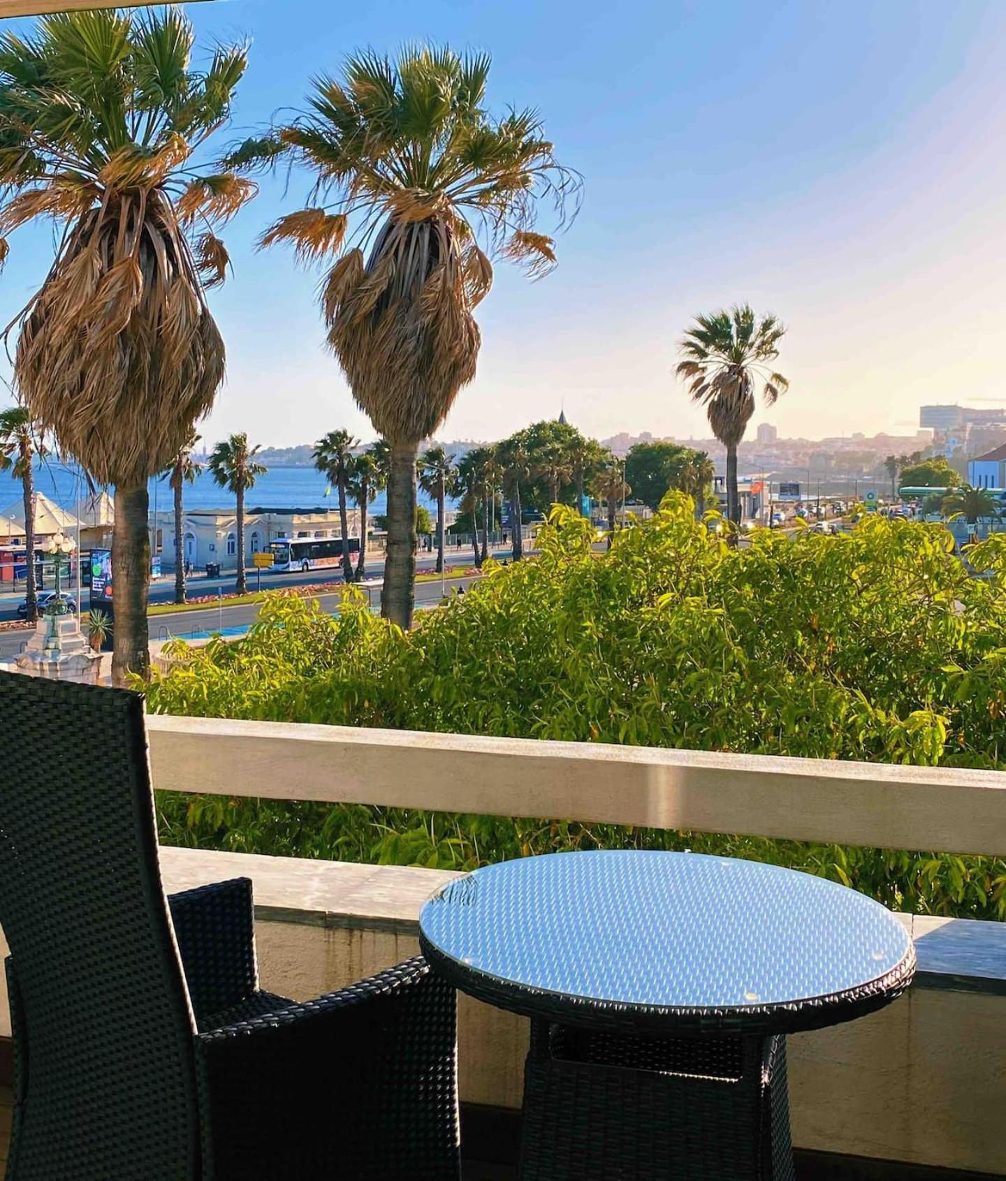 Sea View W Balcony 2 Mins Walk To Beach & Casino Estoril Buitenkant foto